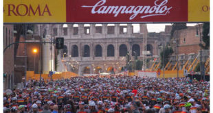 5-000-ciclisti-invadono-roma-jpg