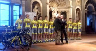 il-team-hoppla-petroli-firenze-alza-il-velo-sulla-stagione-2016-jpg