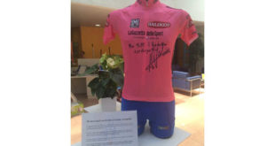 la-maglia-rosa-di-contador-allasta-per-i-bimbi-cardiopatici-jpg