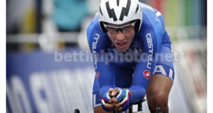 martinelli-firma-con-la-etixx-quickstep-jpg