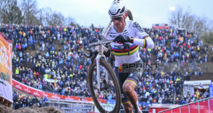 Mathieu van der Poel raggiante: “Gare troppo scontate con me? Mi dispiace. Peccato per van Aert”